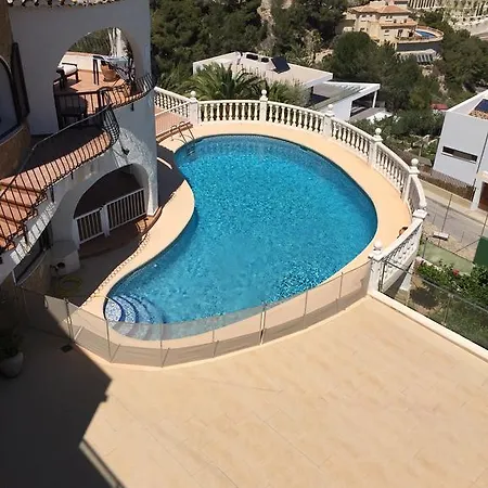 Ξενοδοχείο με διαμερίσματα Lynx Land