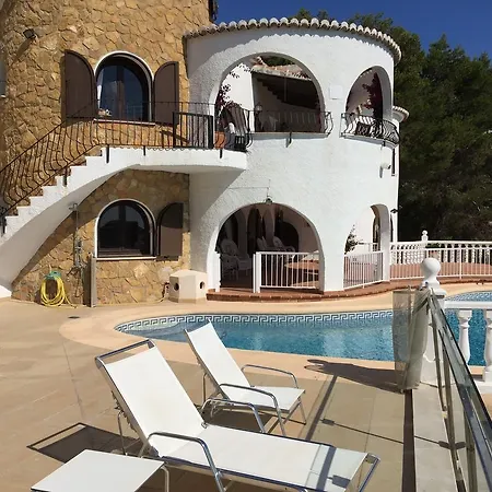 Ξενοδοχείο με διαμερίσματα Lynx Land